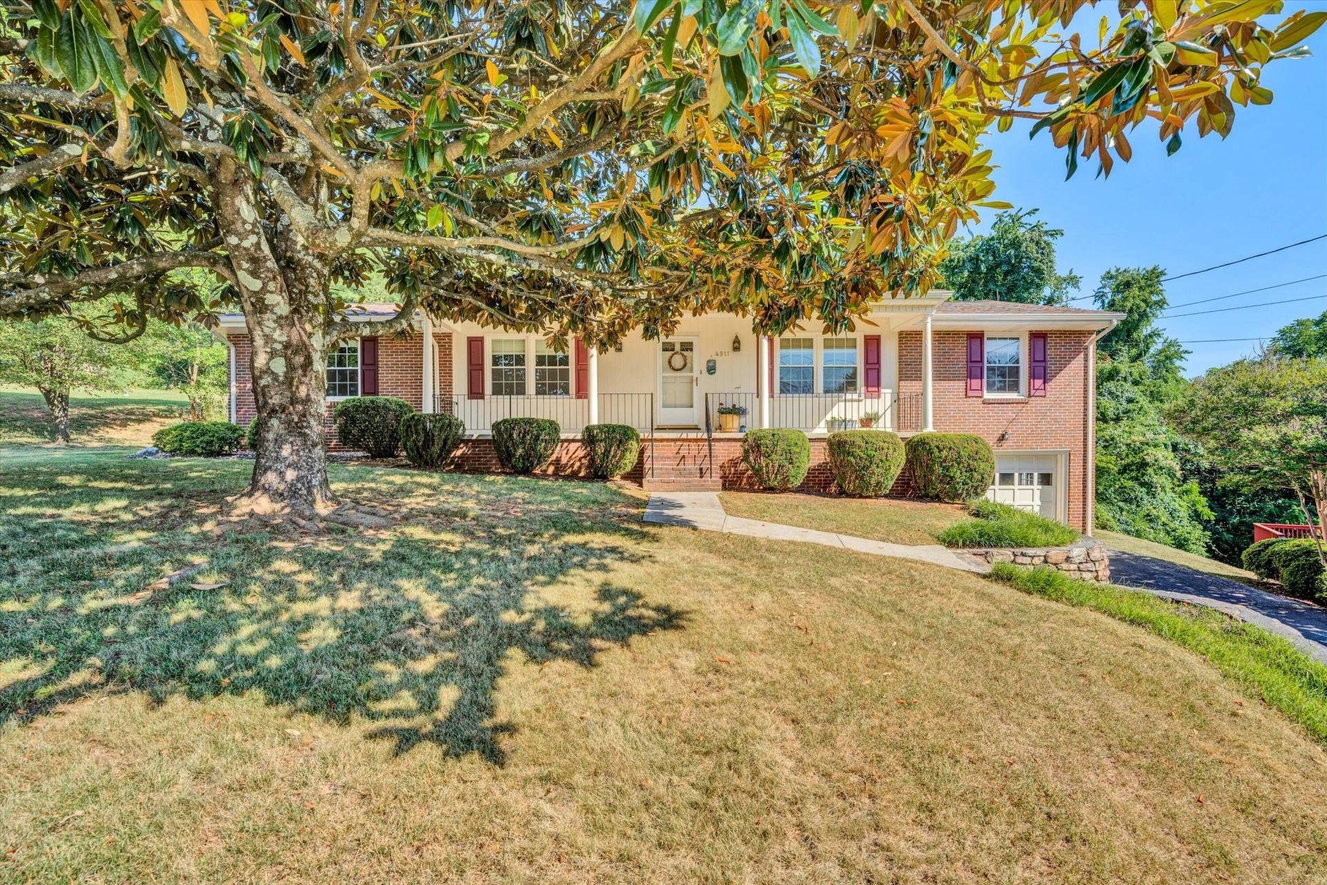 4911 Cave Spring CIR - Photo 39