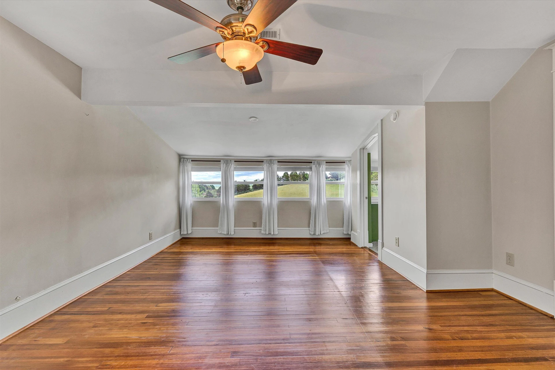 341 Springwood RD - Photo 32