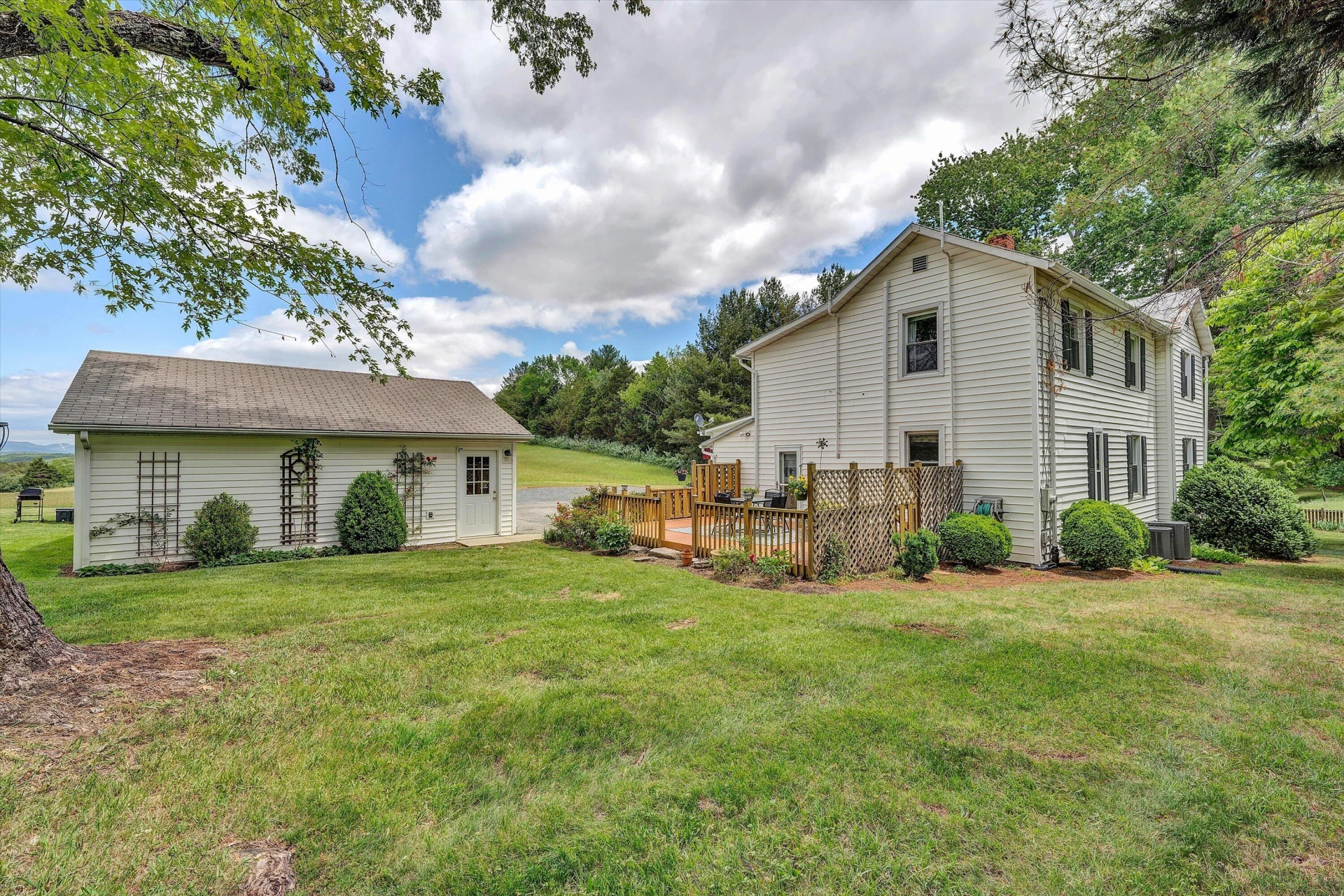 341 Springwood RD - Photo 42