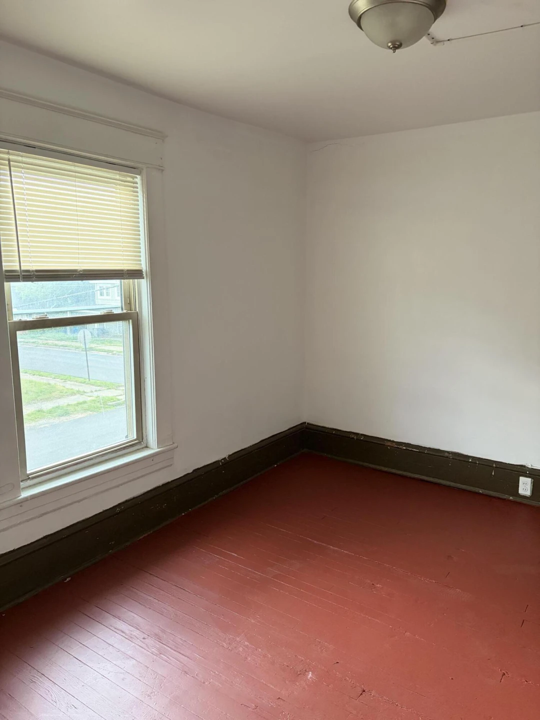 1701 Mercer AVE - Photo 14