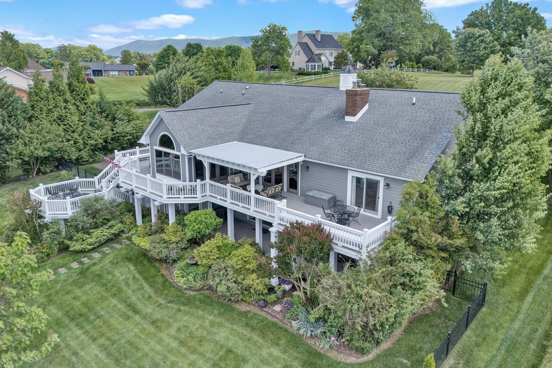 155 Shoreline CIR - Photo 5