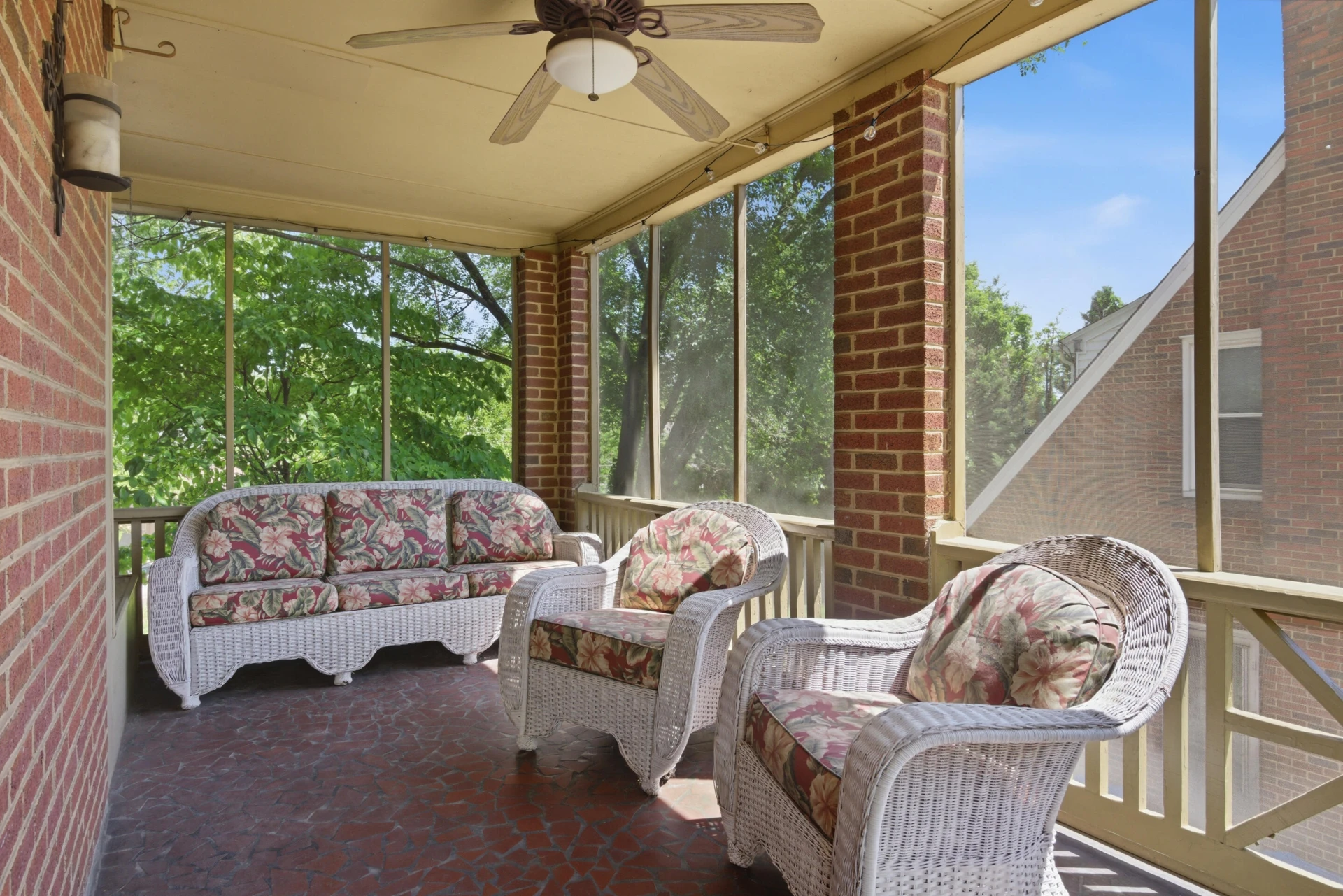 1609 Center Hill DR - Photo 11