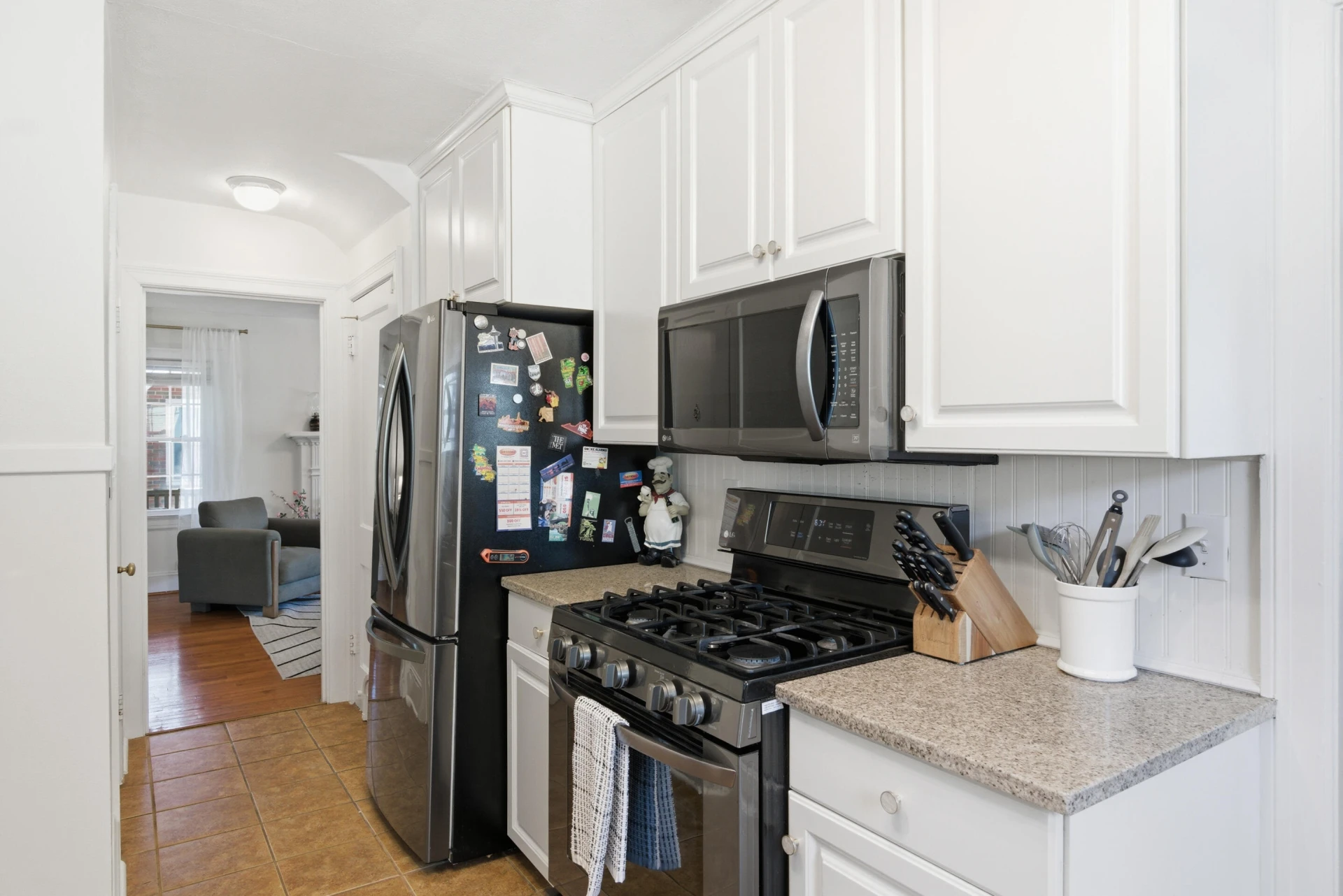 1609 Center Hill DR - Photo 16
