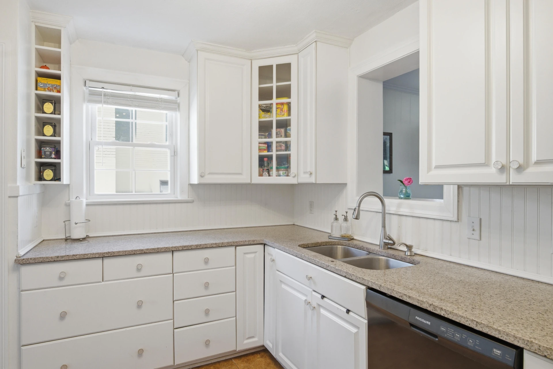 1609 Center Hill DR - Photo 18