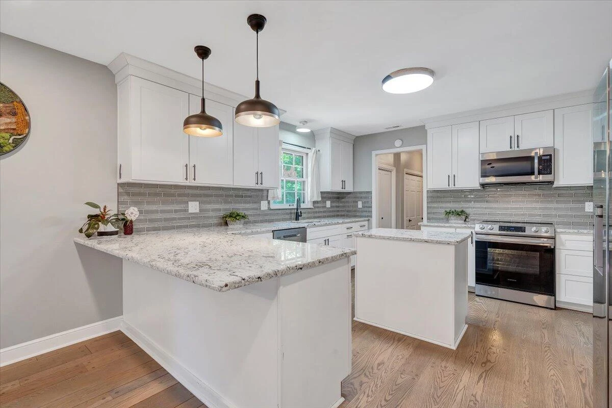 5027 Hunting Hills DR - Photo 23