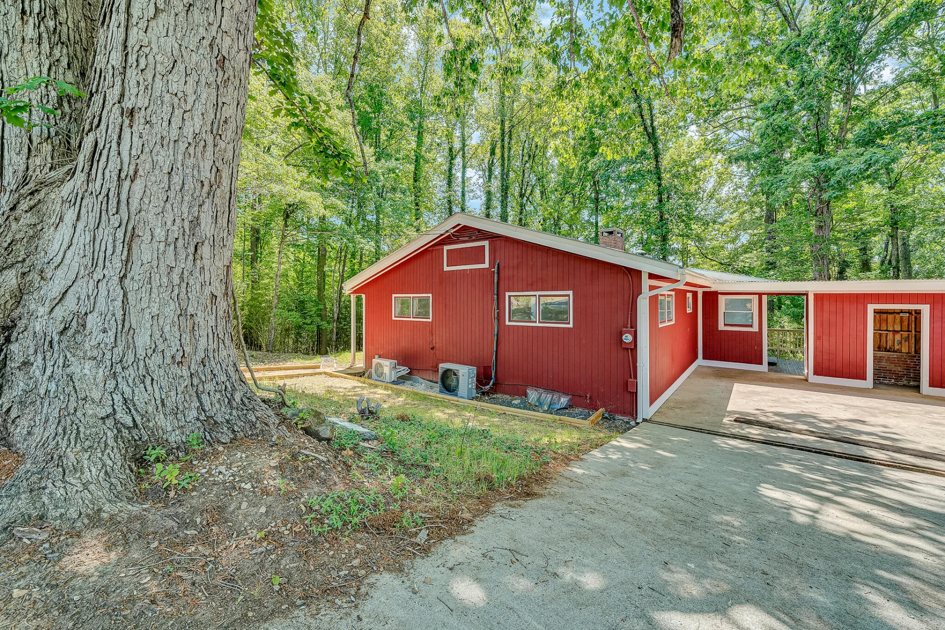 83 Maid Marian CT - Photo 24