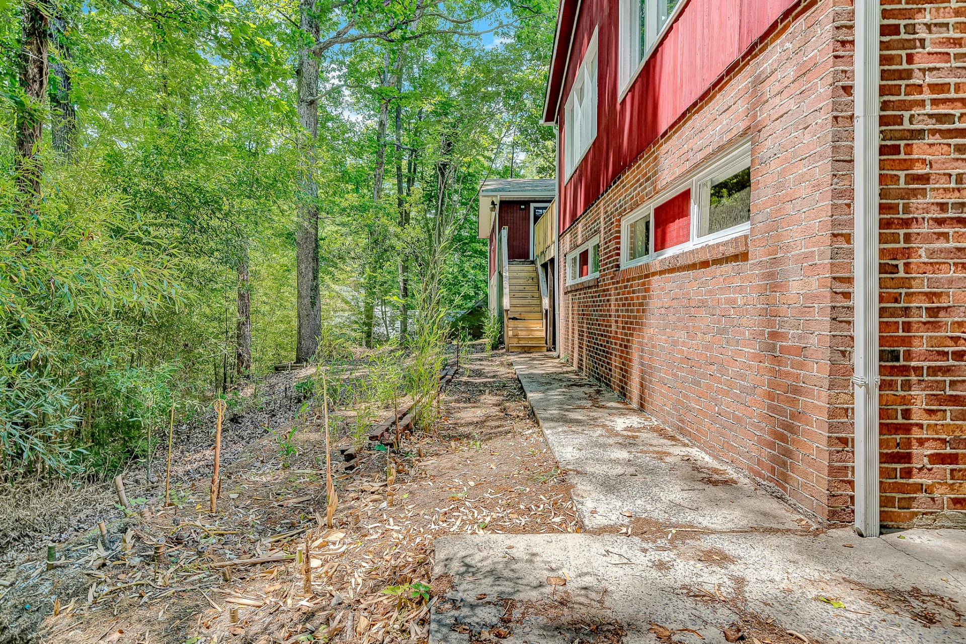 83 Maid Marian CT - Photo 39