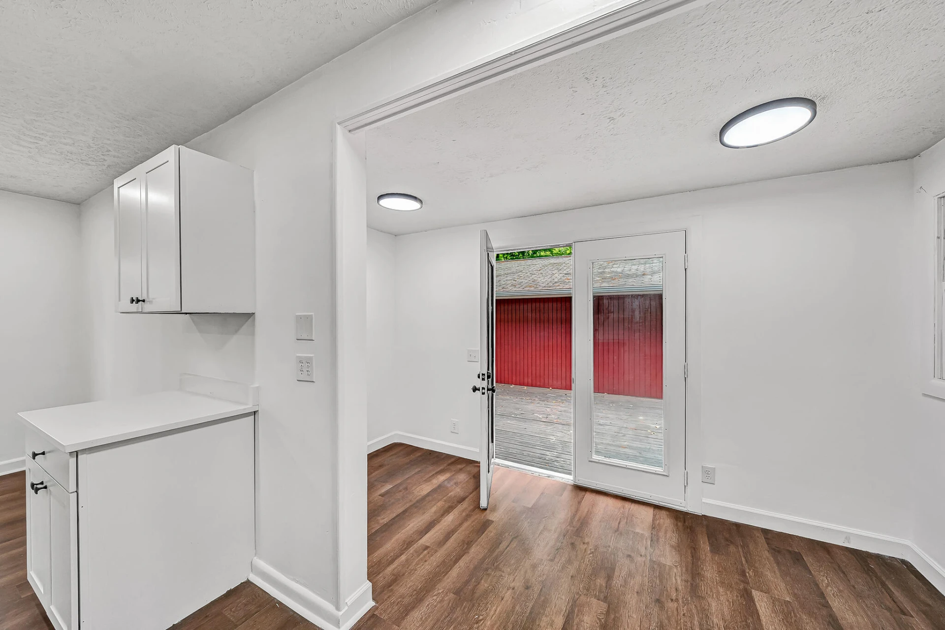 83 Maid Marian CT - Photo 42