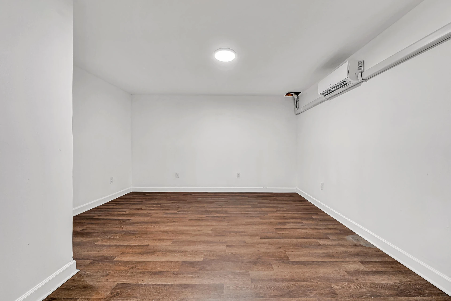 83 Maid Marian CT - Photo 45