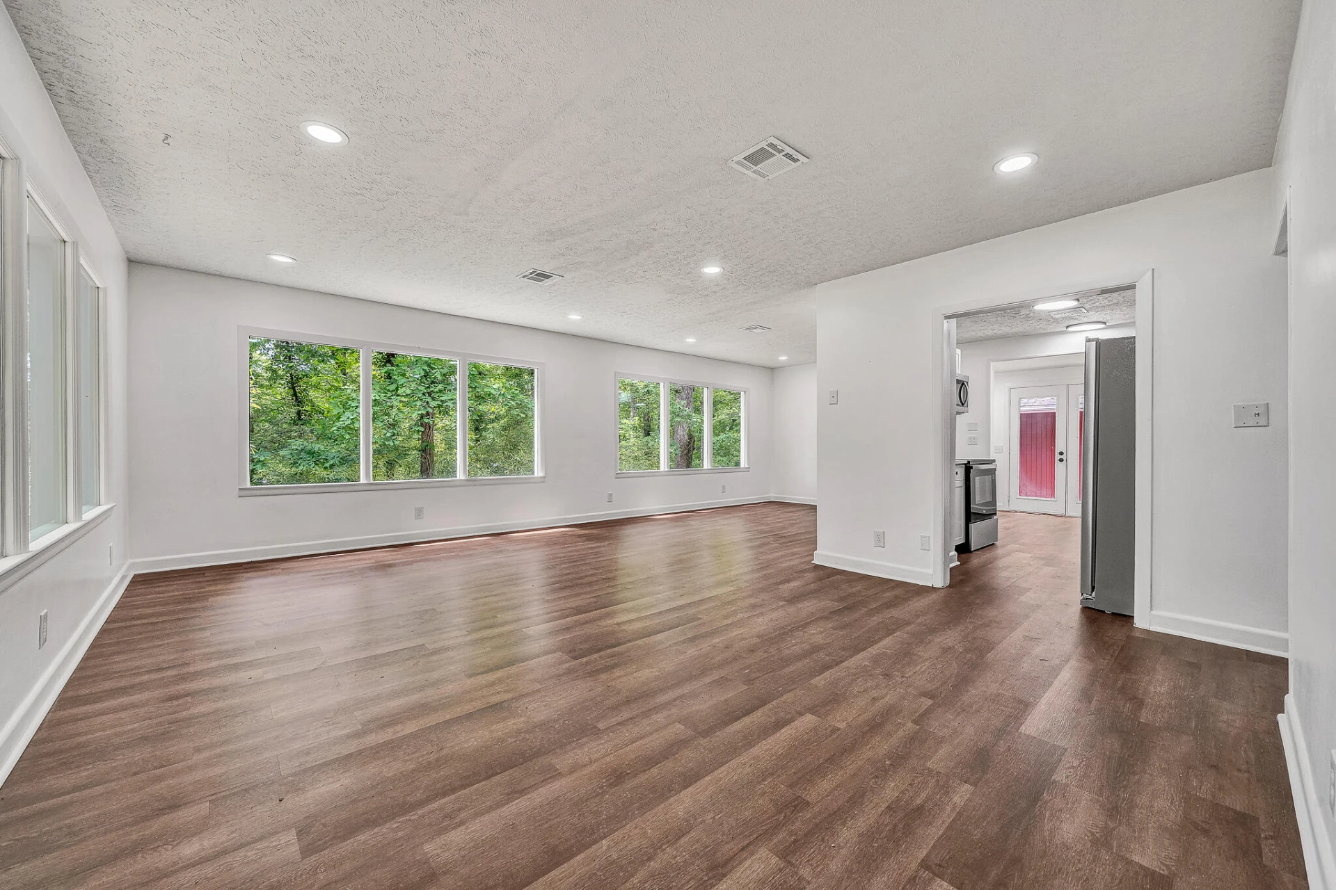 83 Maid Marian CT - Photo 8