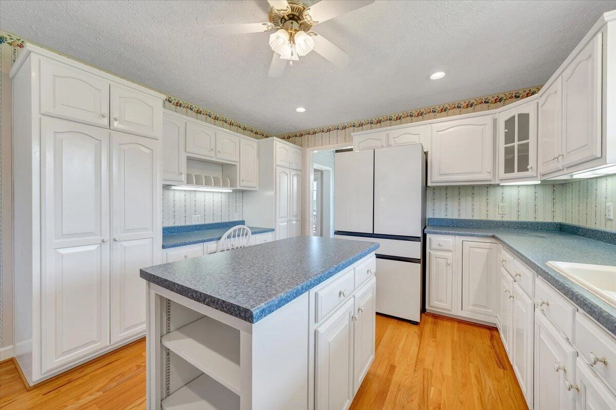 1615 Turkeycock LN - Photo 33
