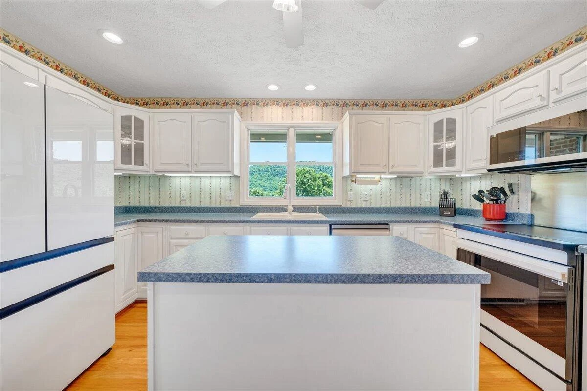 1615 Turkeycock LN - Photo 35