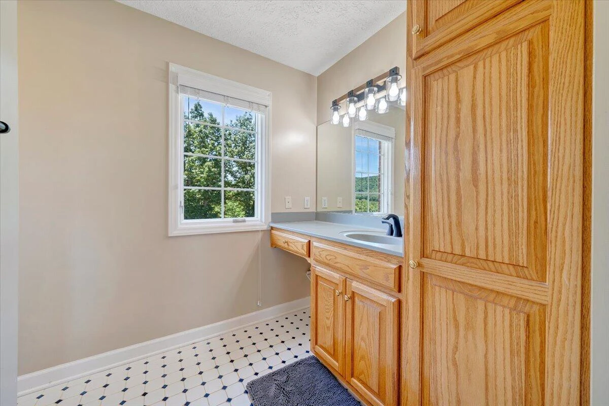 1615 Turkeycock LN - Photo 80