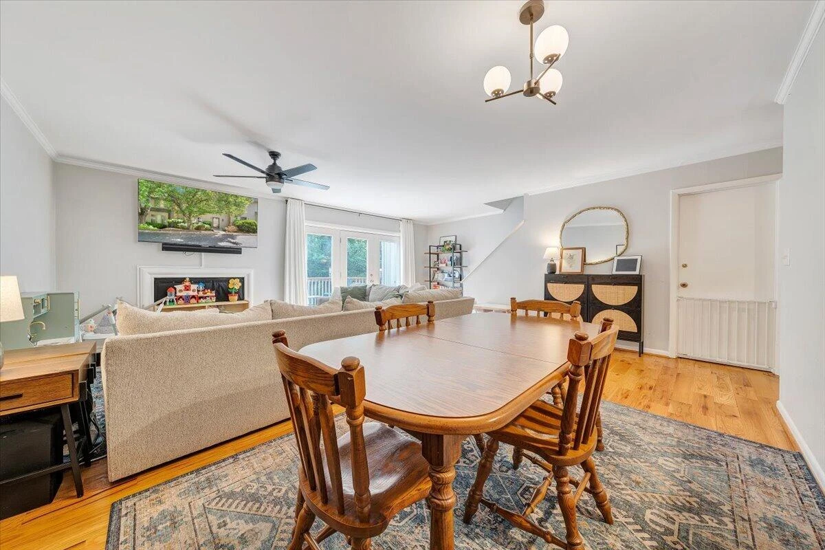 3437 Londonderry CT - Photo 16