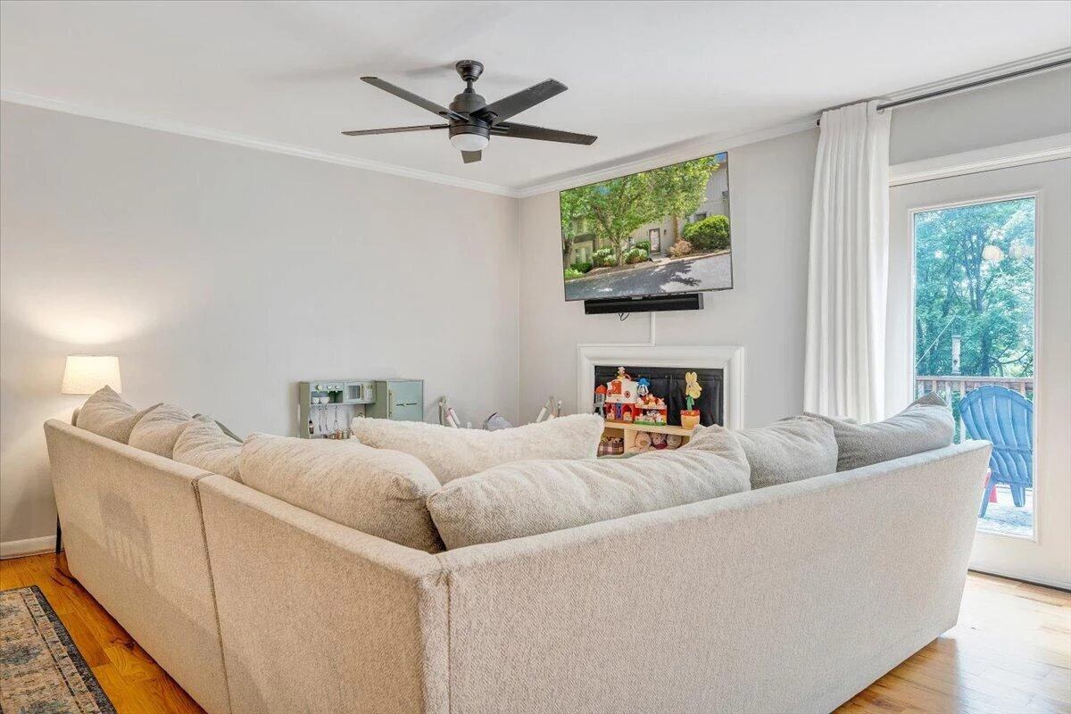3437 Londonderry CT - Photo 17