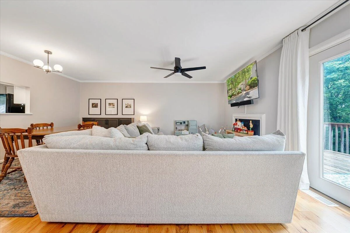 3437 Londonderry CT - Photo 18