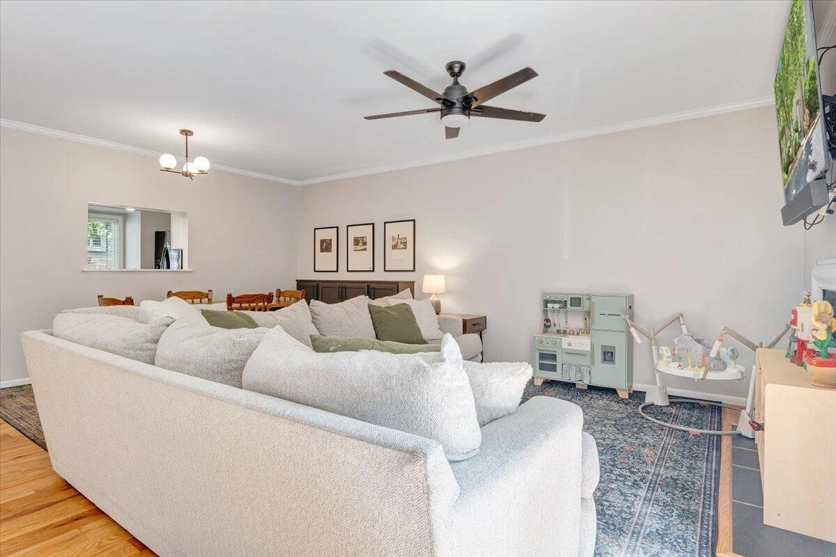 3437 Londonderry CT - Photo 19