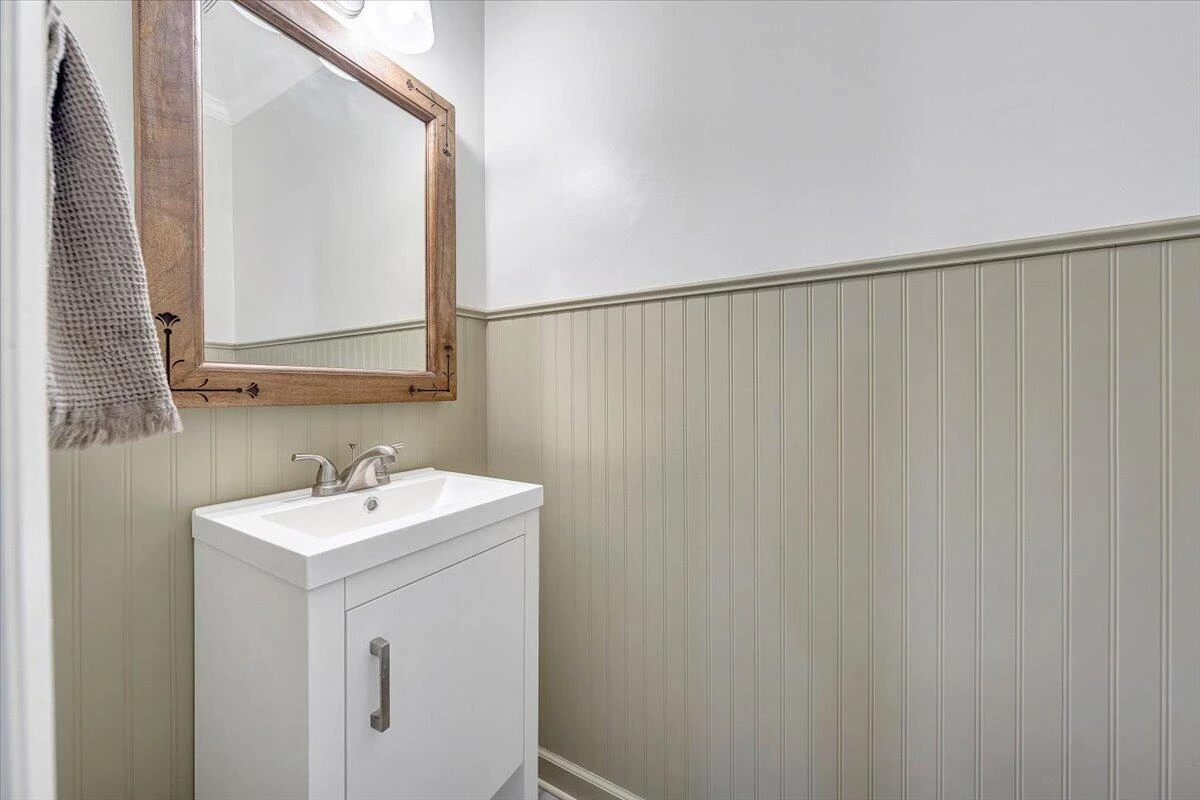 3437 Londonderry CT - Photo 21