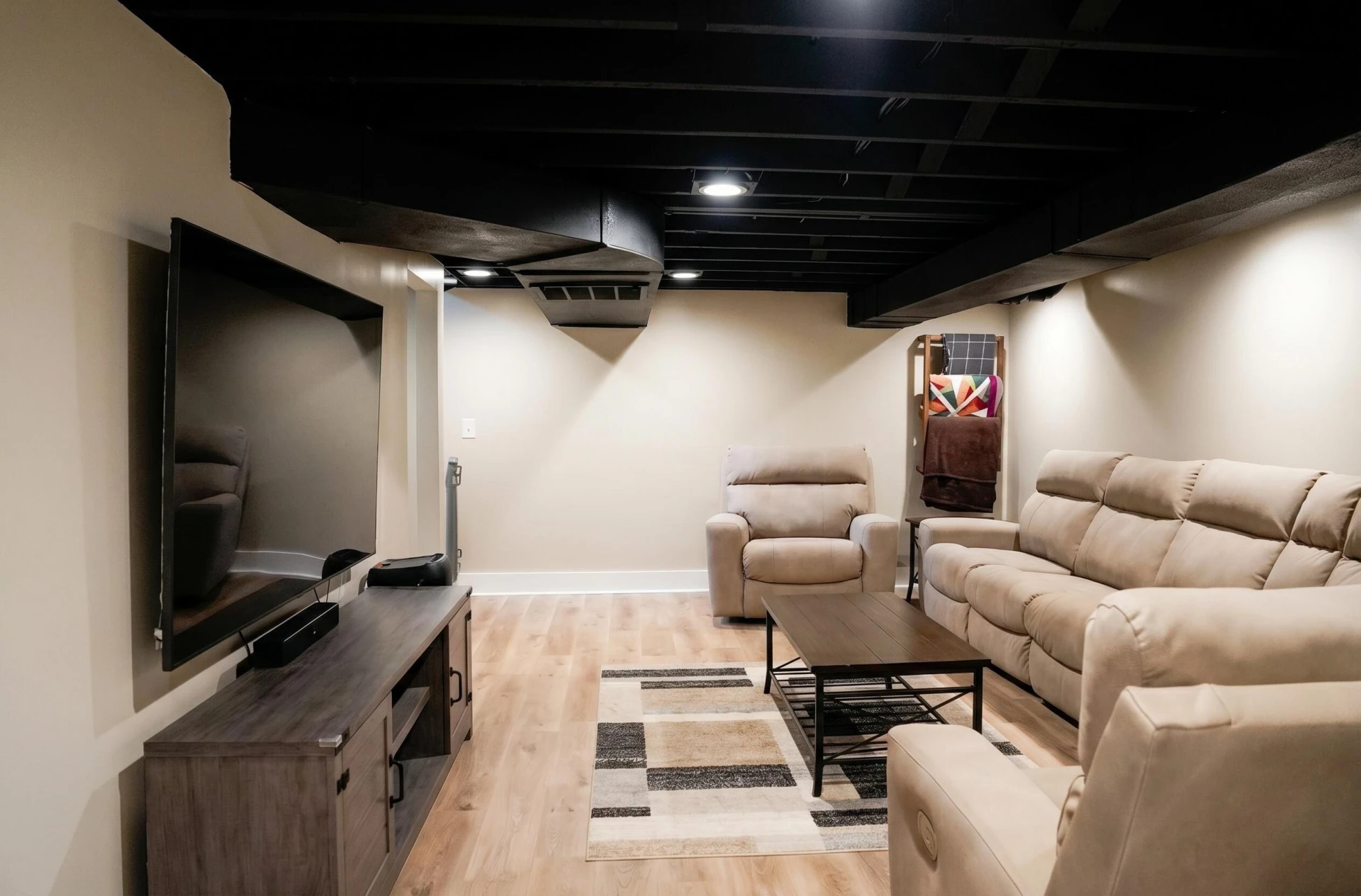 921 Ridgecrest DR - Photo 16