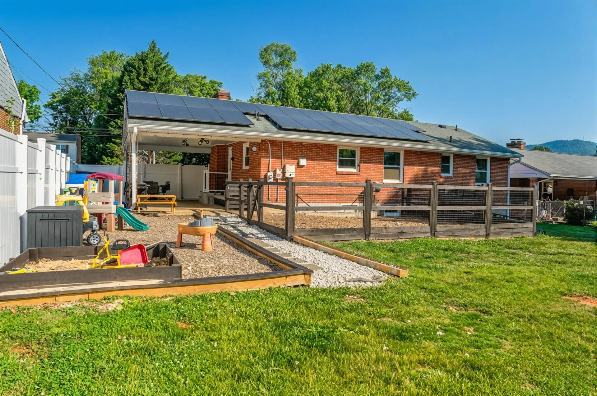 921 Ridgecrest DR - Photo 27