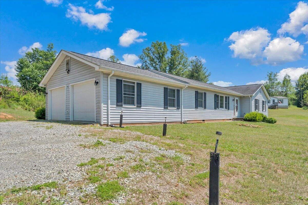 3870 Goose Dam RD - Photo 2