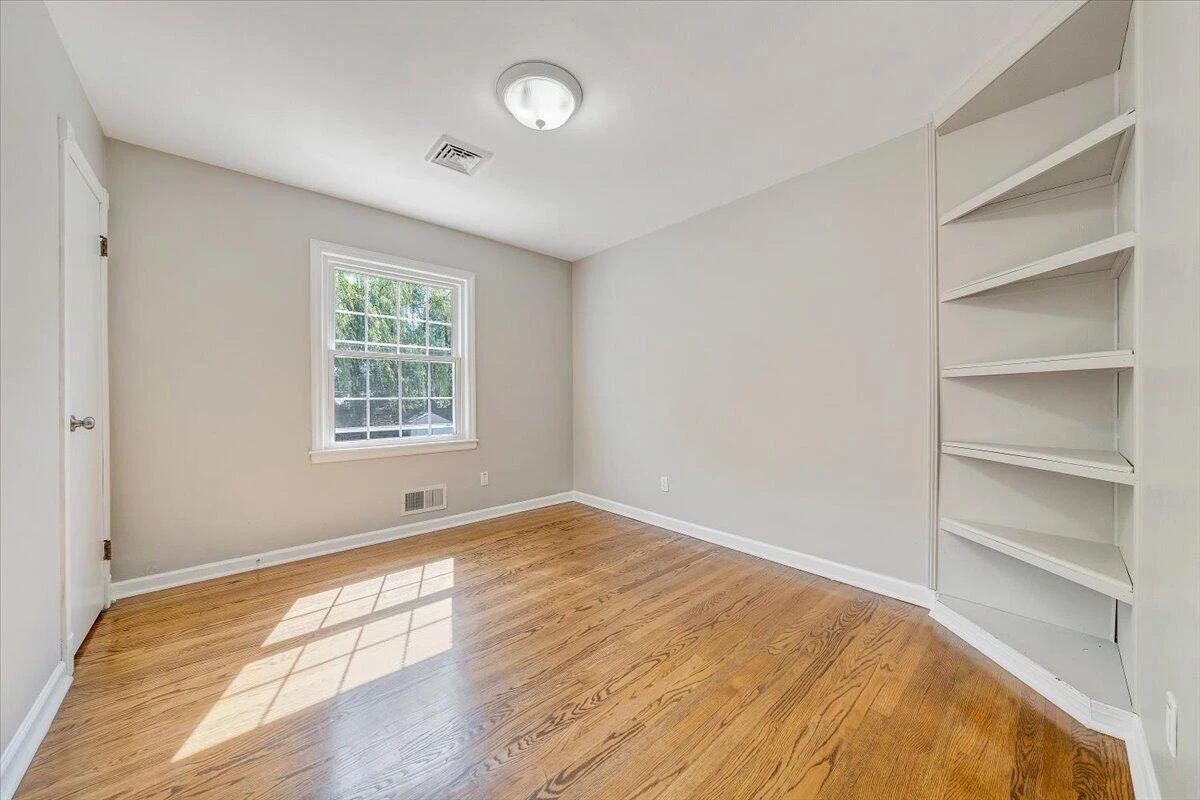 3813 Fleming AVE - Photo 17