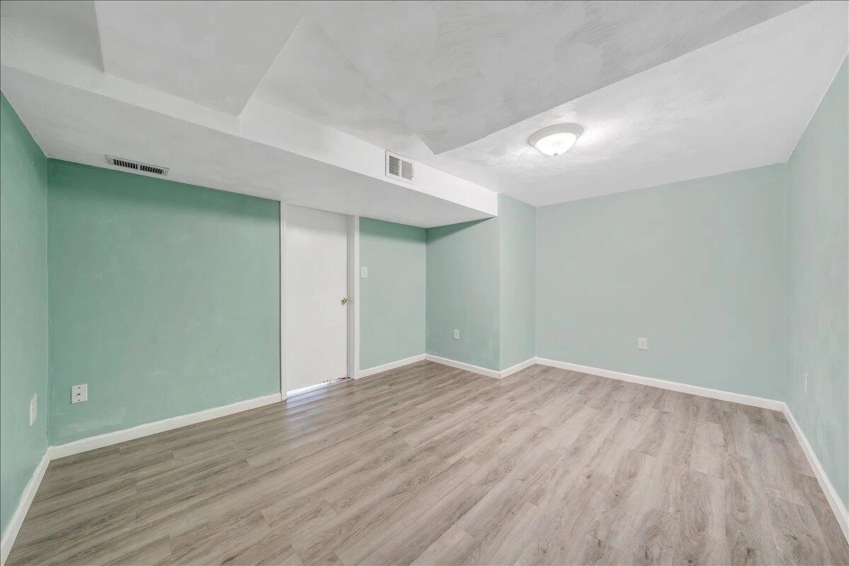3813 Fleming AVE - Photo 29