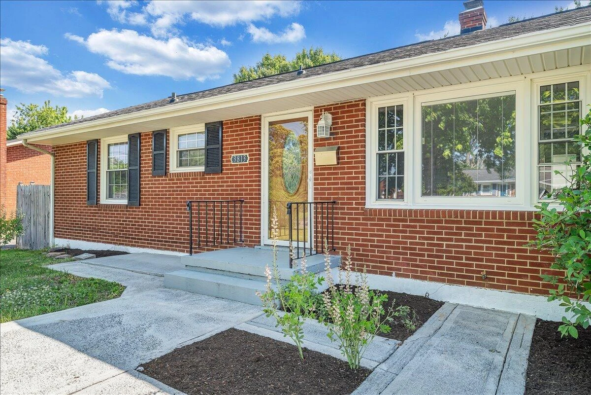 3813 Fleming AVE - Photo 3