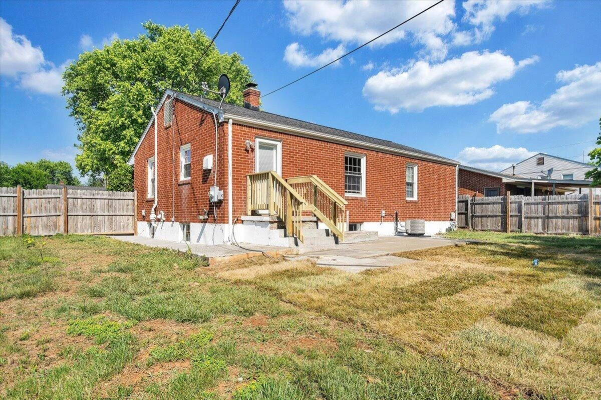 3813 Fleming AVE - Photo 33