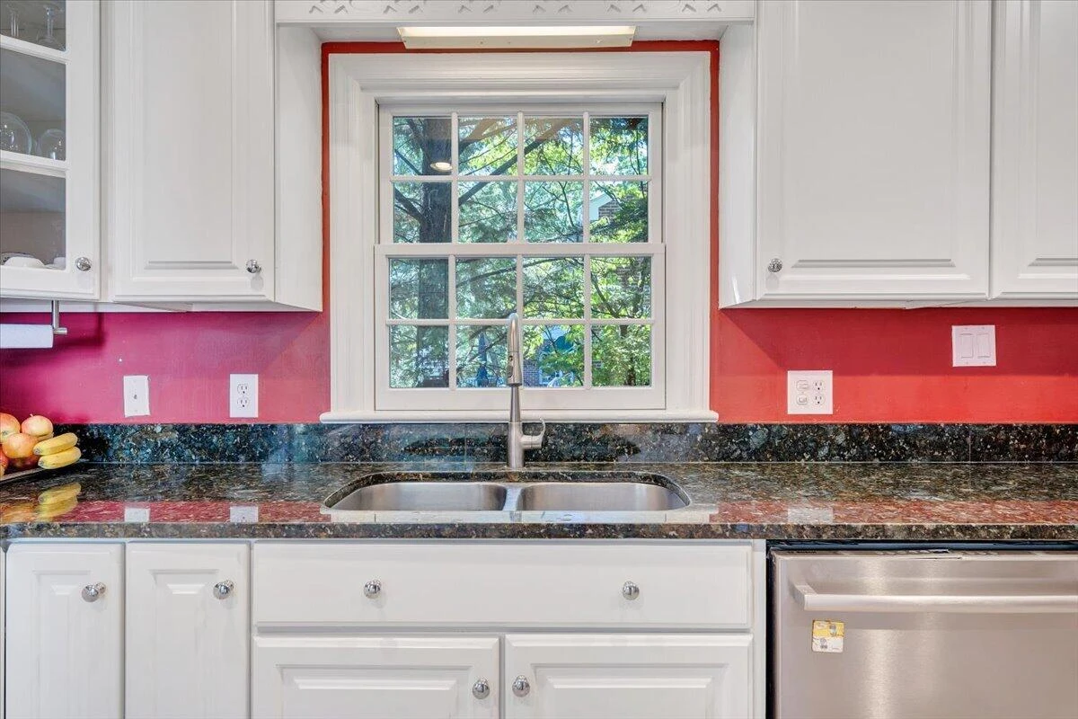 712 Cassell LN - Photo 12