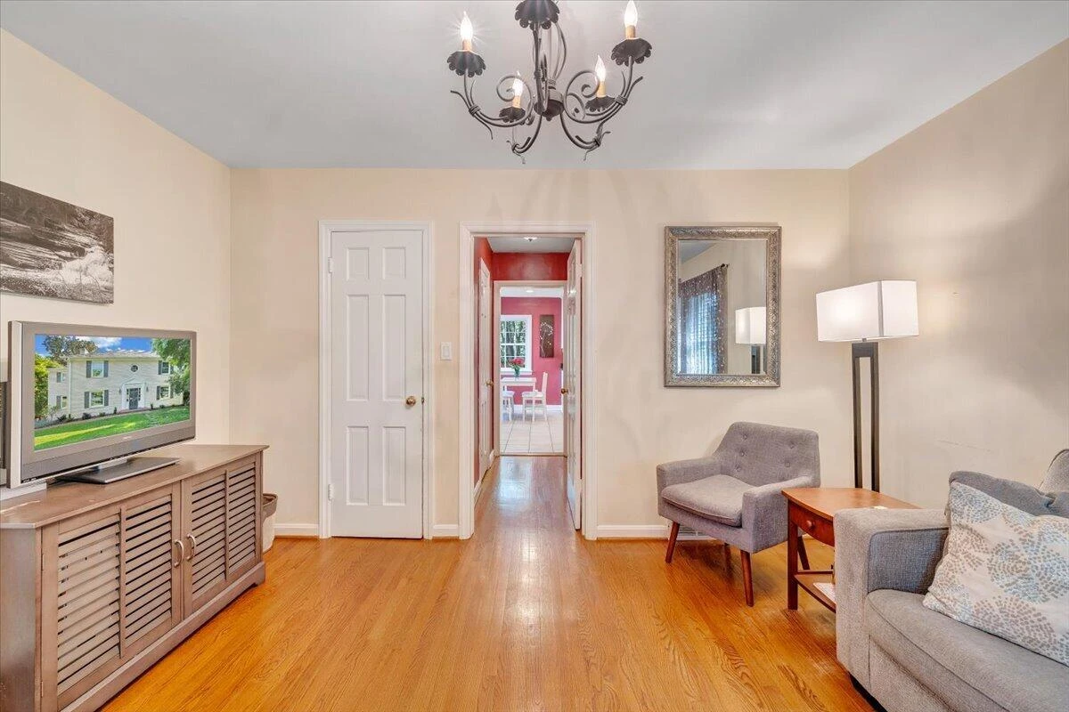 712 Cassell LN - Photo 21