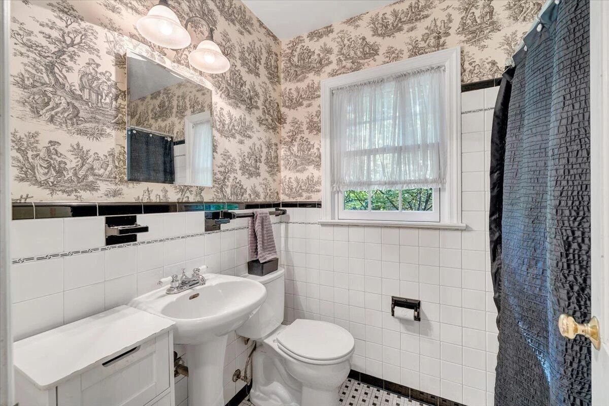 712 Cassell LN - Photo 24