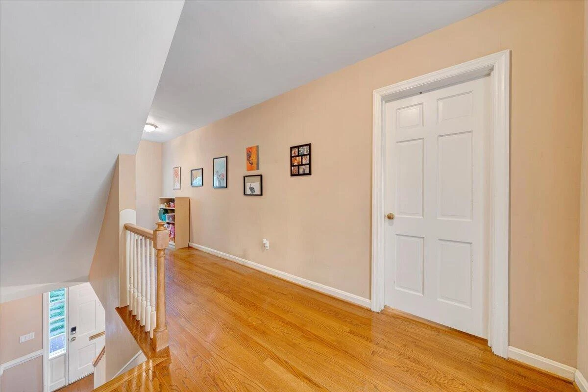 712 Cassell LN - Photo 25