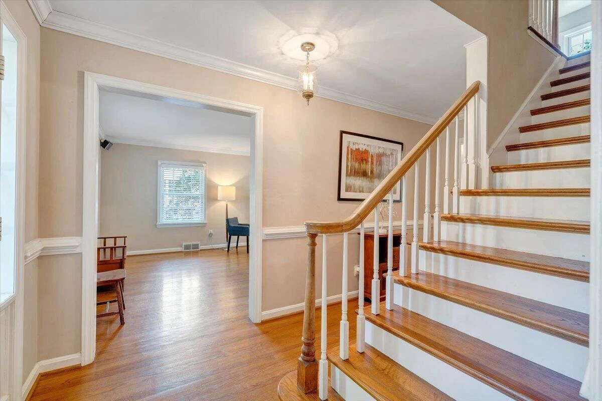 712 Cassell LN - Photo 4