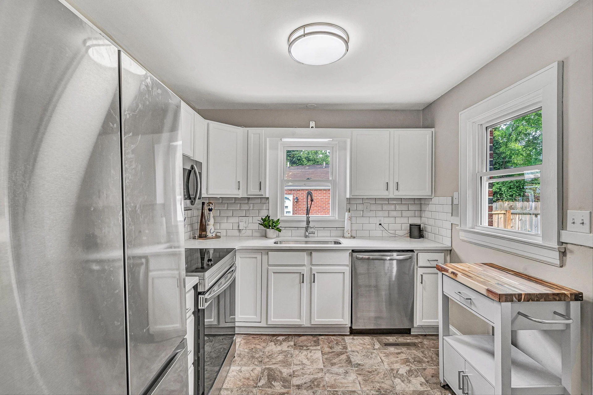2774 Derwent DR - Photo 17