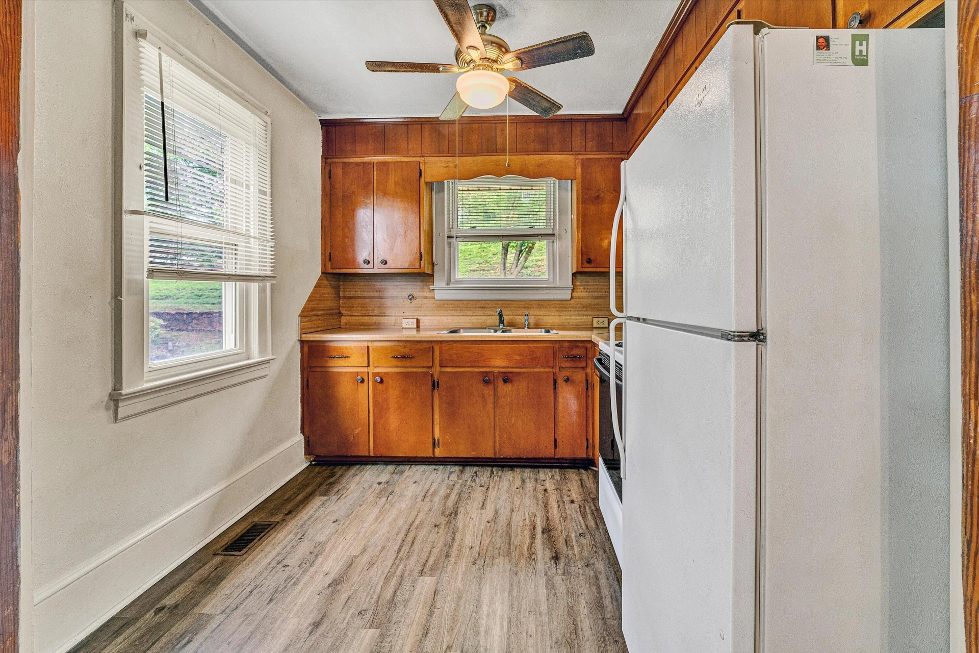 114 CHURCH ST - Photo 43