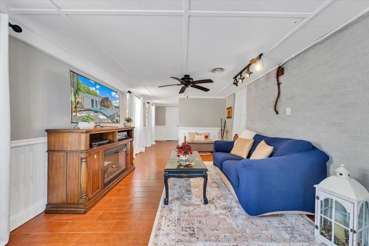 344 Hillview LN - Photo 29
