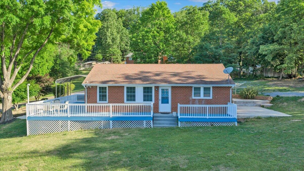 344 Hillview LN - Photo 3
