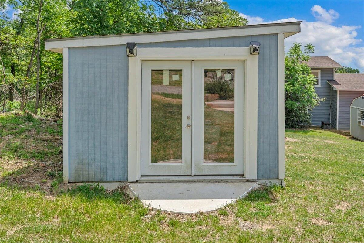 344 Hillview LN - Photo 42