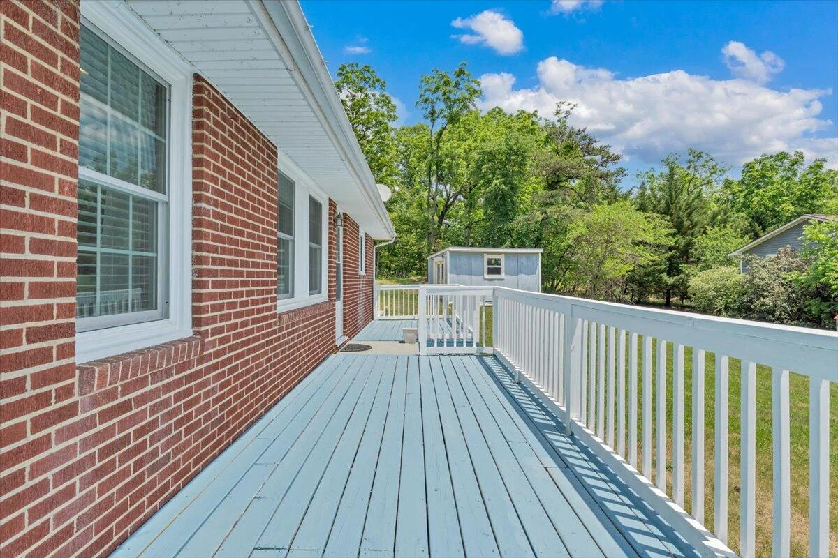 344 Hillview LN - Photo 6