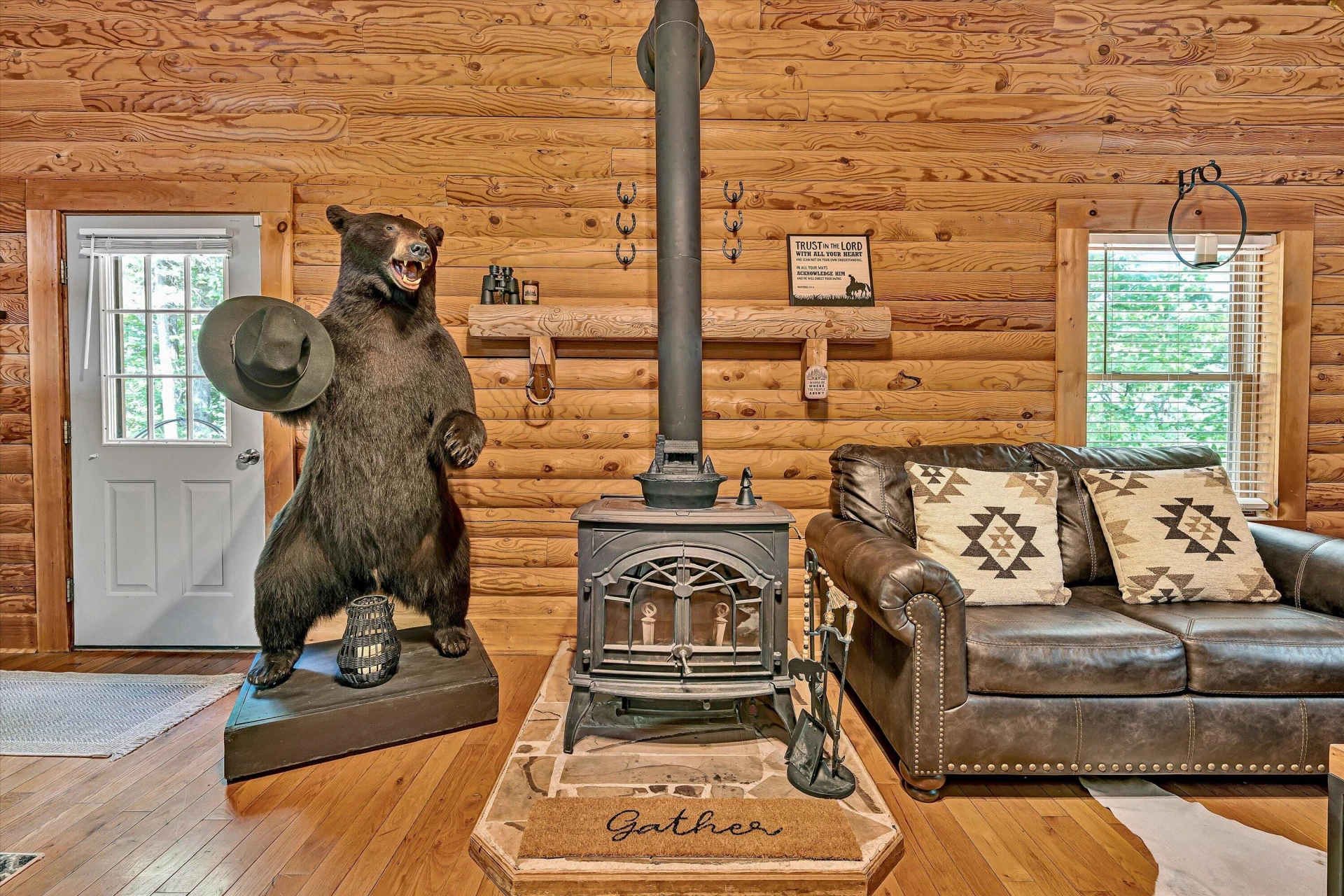 6211 Hillcrest RD - Photo 13