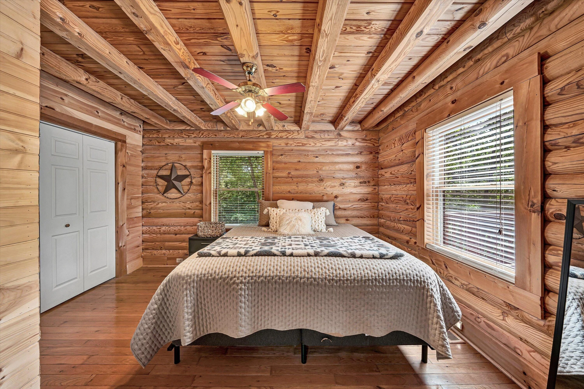 6211 Hillcrest RD - Photo 18