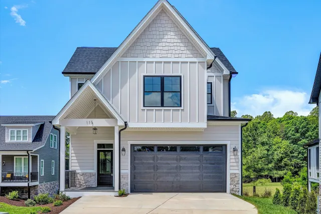 115 Retreat LN, Huddleston, VA, 24104