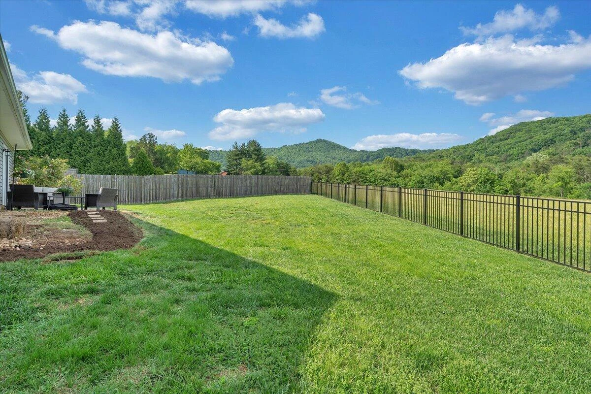 2725 Paddington Station LN - Photo 28