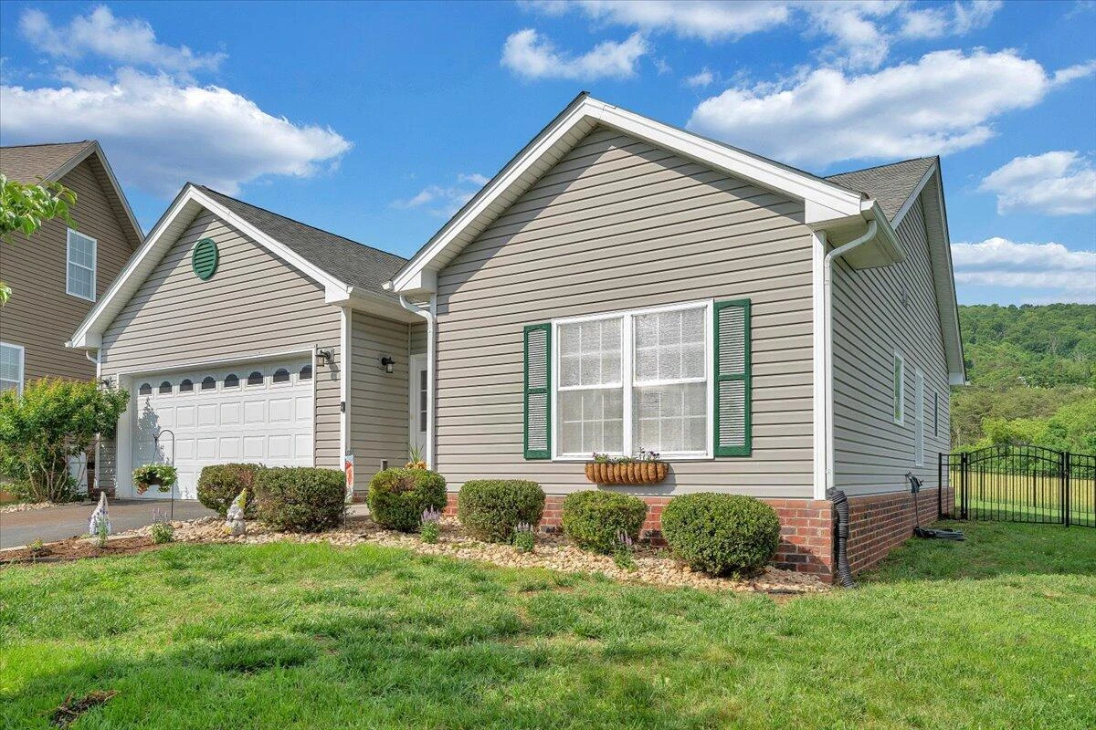 2725 Paddington Station LN - Photo 35
