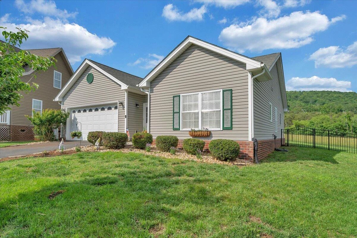 2725 Paddington Station LN - Photo 36