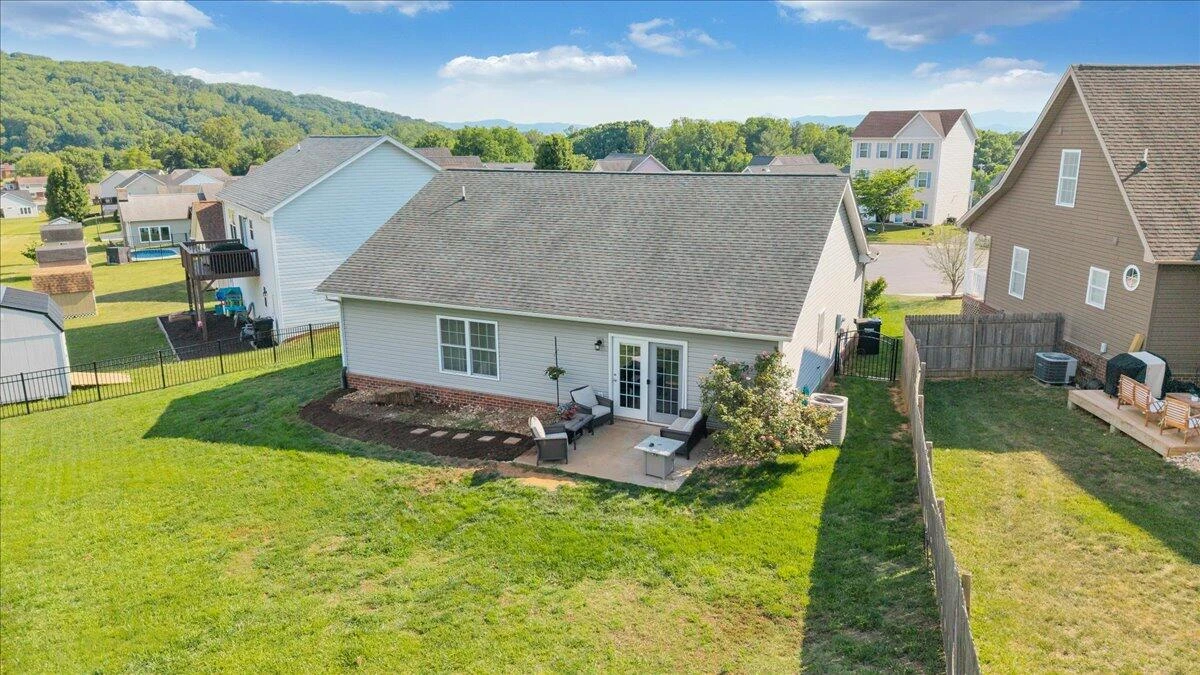 2725 Paddington Station LN - Photo 41