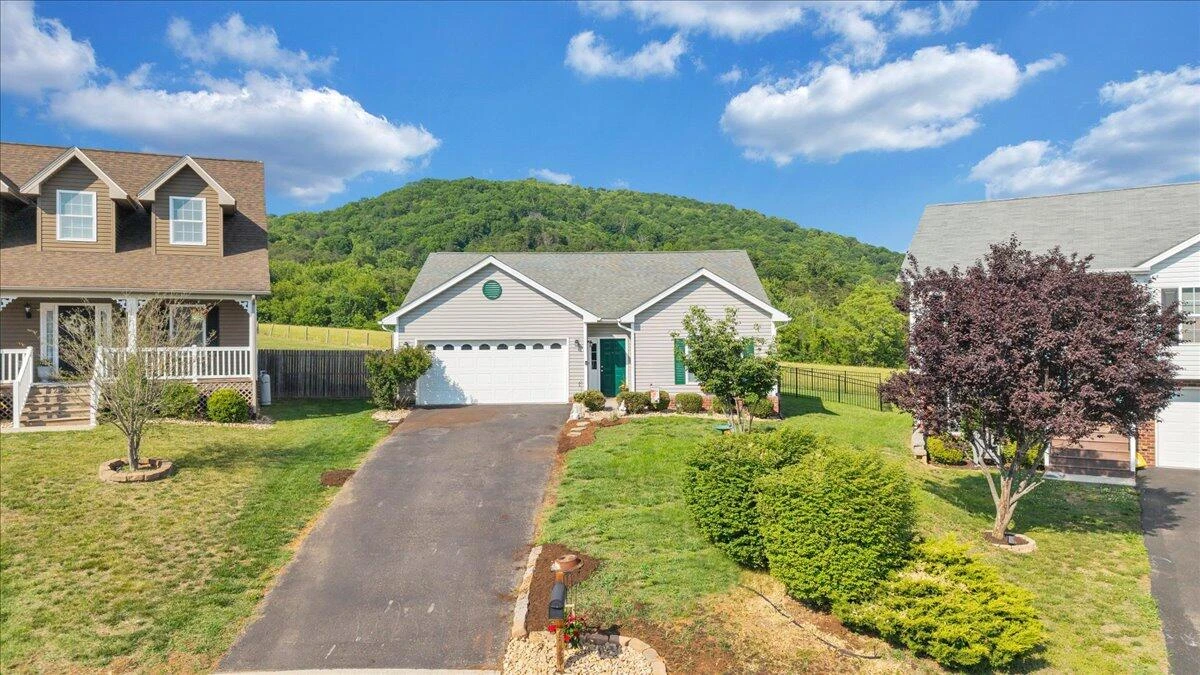 2725 Paddington Station LN - Photo 45