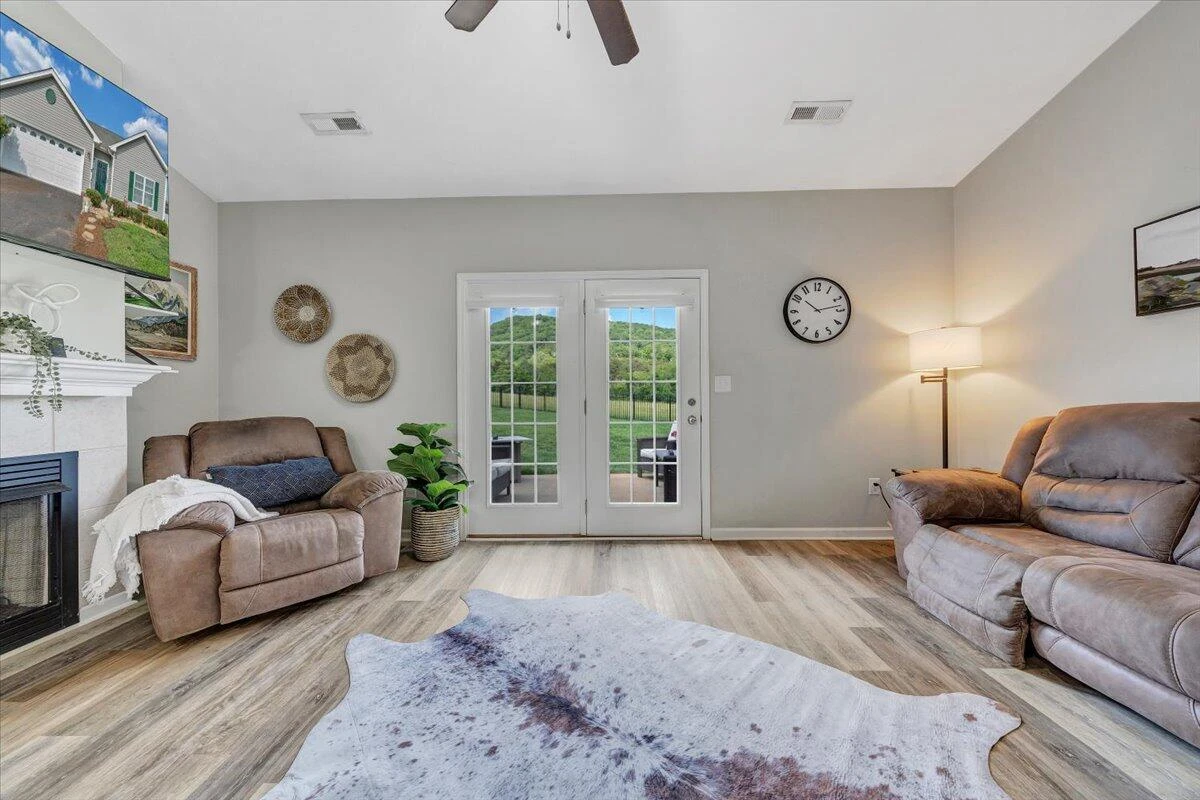 2725 Paddington Station LN - Photo 9