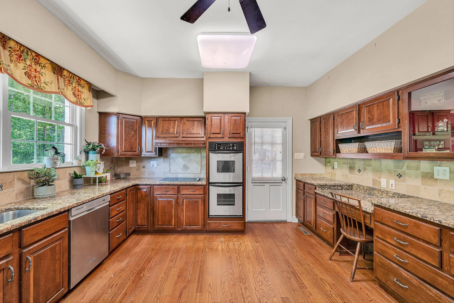 260 Peaceful Valley LN - Photo 41